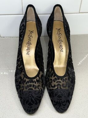 Vintage - 90s - YSL -Yves Saint Laurent Black Velvet Lace Pumps